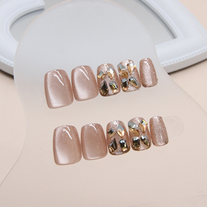 24 Stück Katzenauge Handgemach – Nail Art Inspo Bewertung und Preis
